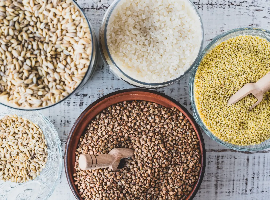 Photo of hulled millet, buckwheat, rice, barley products of LAR Group